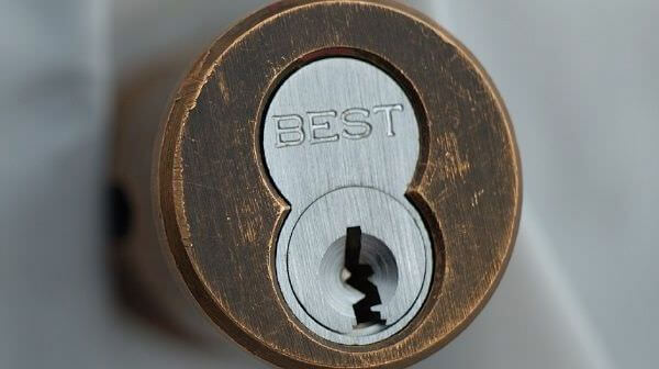 Замена личинки замка входной двери в Кирово-Чепецке